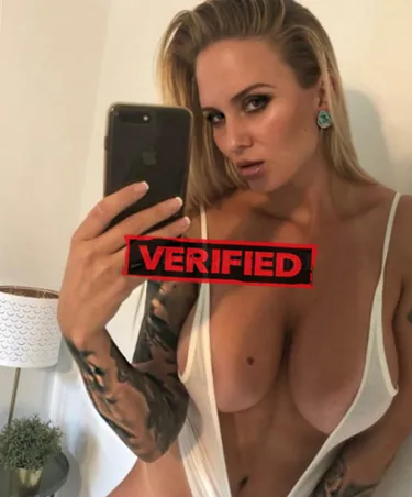 Britney pussy Sex dating Biancavilla